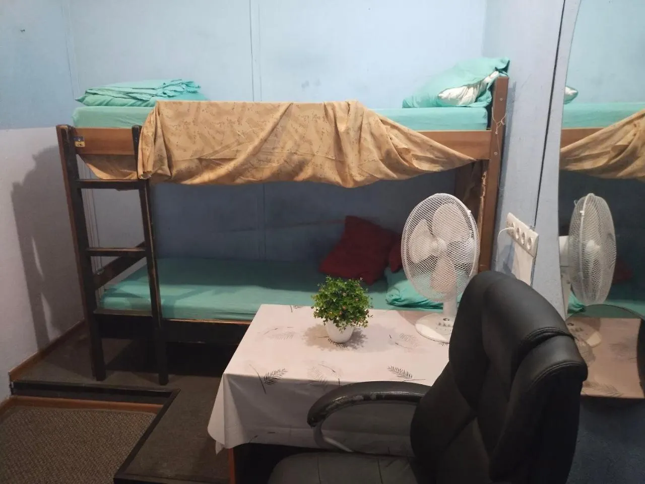 Ararat-Teatralnaya Hostel Киев Украина
